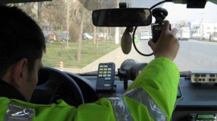 Peste 300 de poliţişti veghează asupra Constanţei: sunt amplasate 15 radare